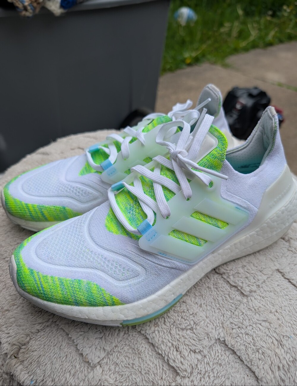 Adidas UltraBoost 22 Running Sneakers Bliss Blue Size 9